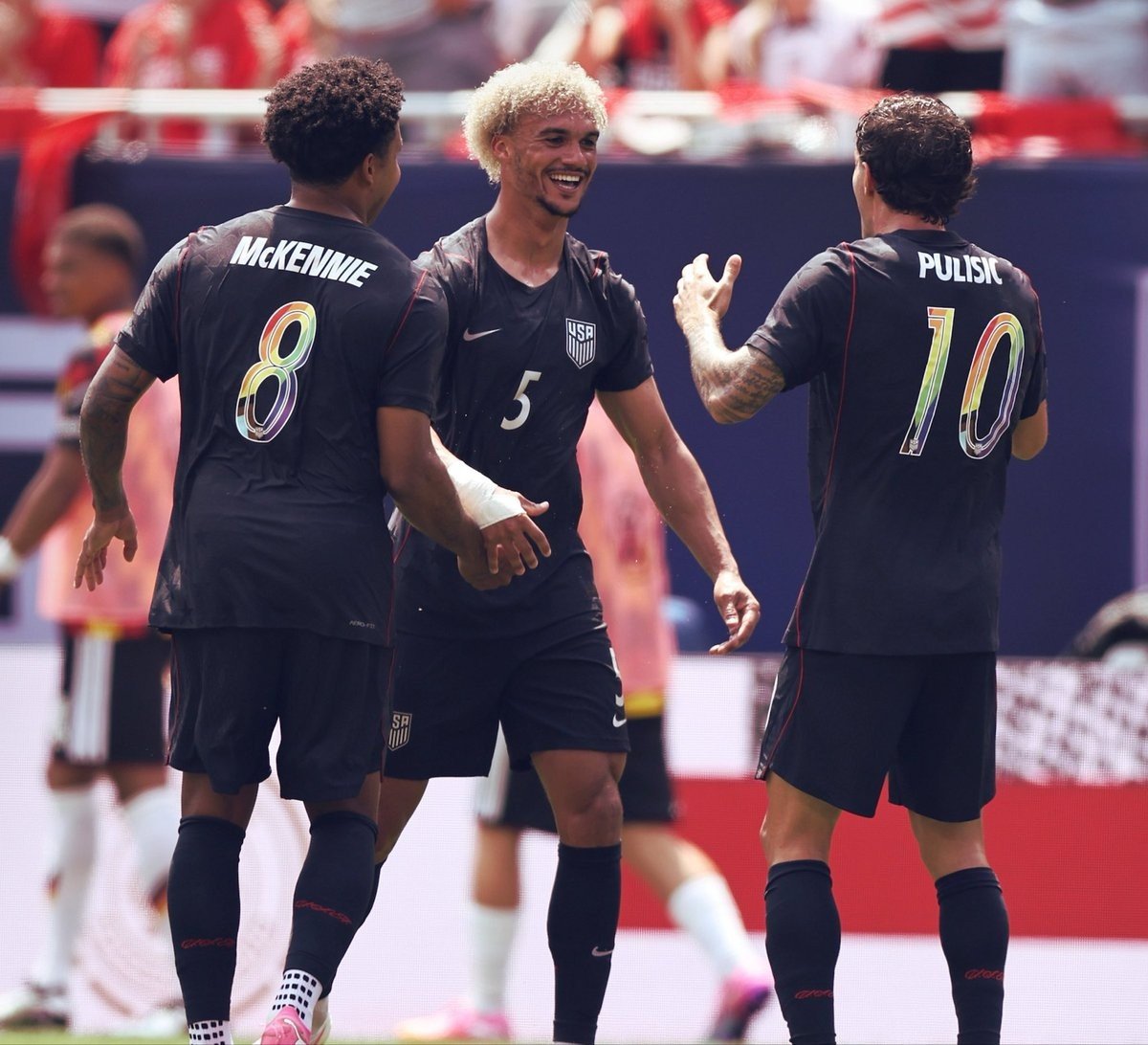 USA Wear Special Rainbow Numbers Against Germany